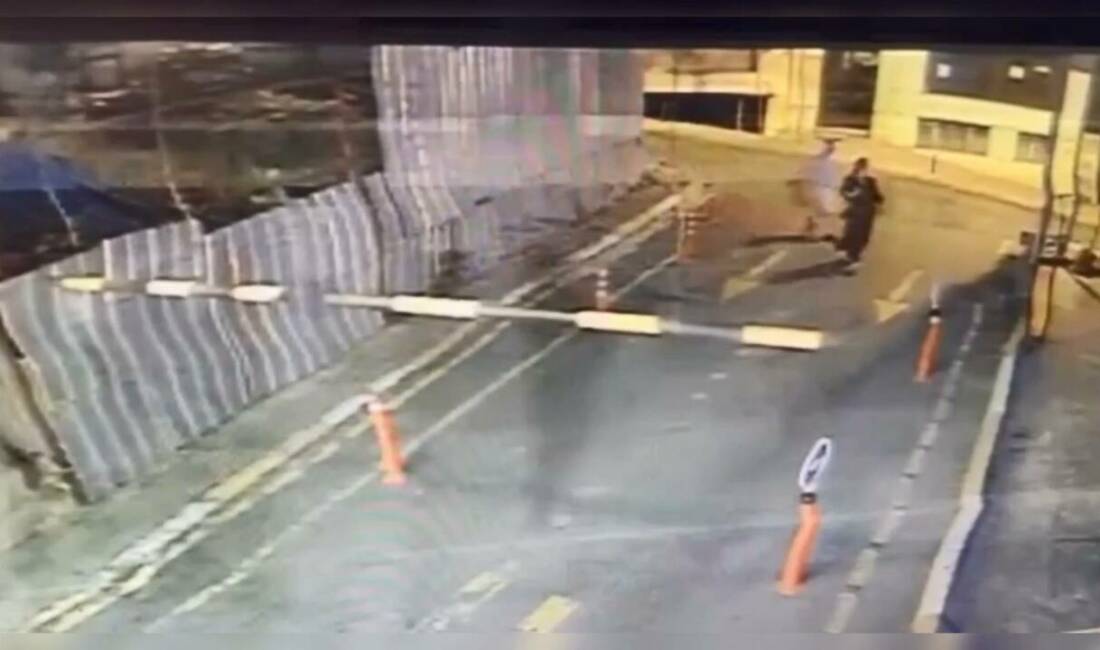 İstanbul Şişli’de bir kişi sokakta yürüyen Aysel H.’yi takip ederek