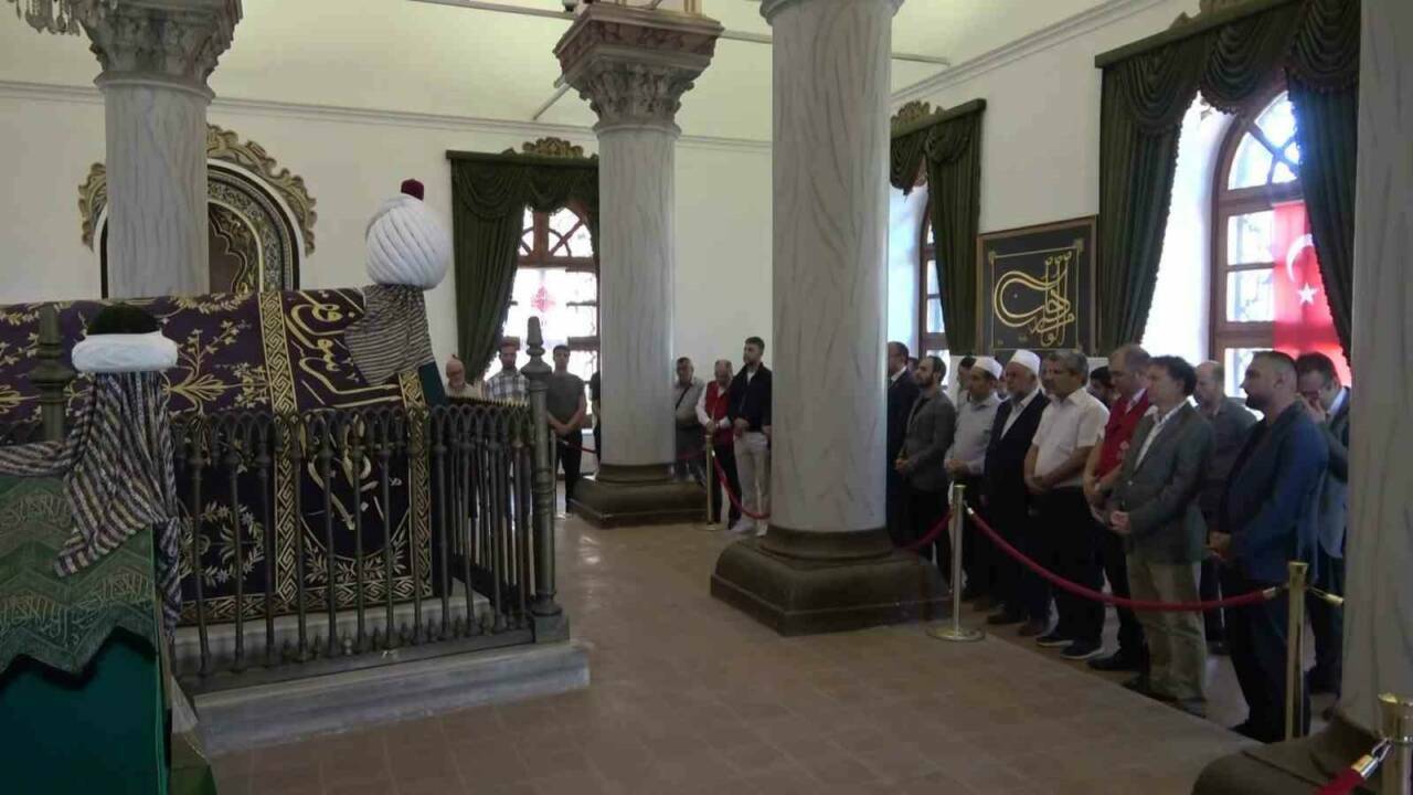 Sultan 1. Murad Hüdavendigar Han, Bursa’da dualarla anıldı 6 sultan 1 murad hudavendigar han dualarla anildi a423762b180a