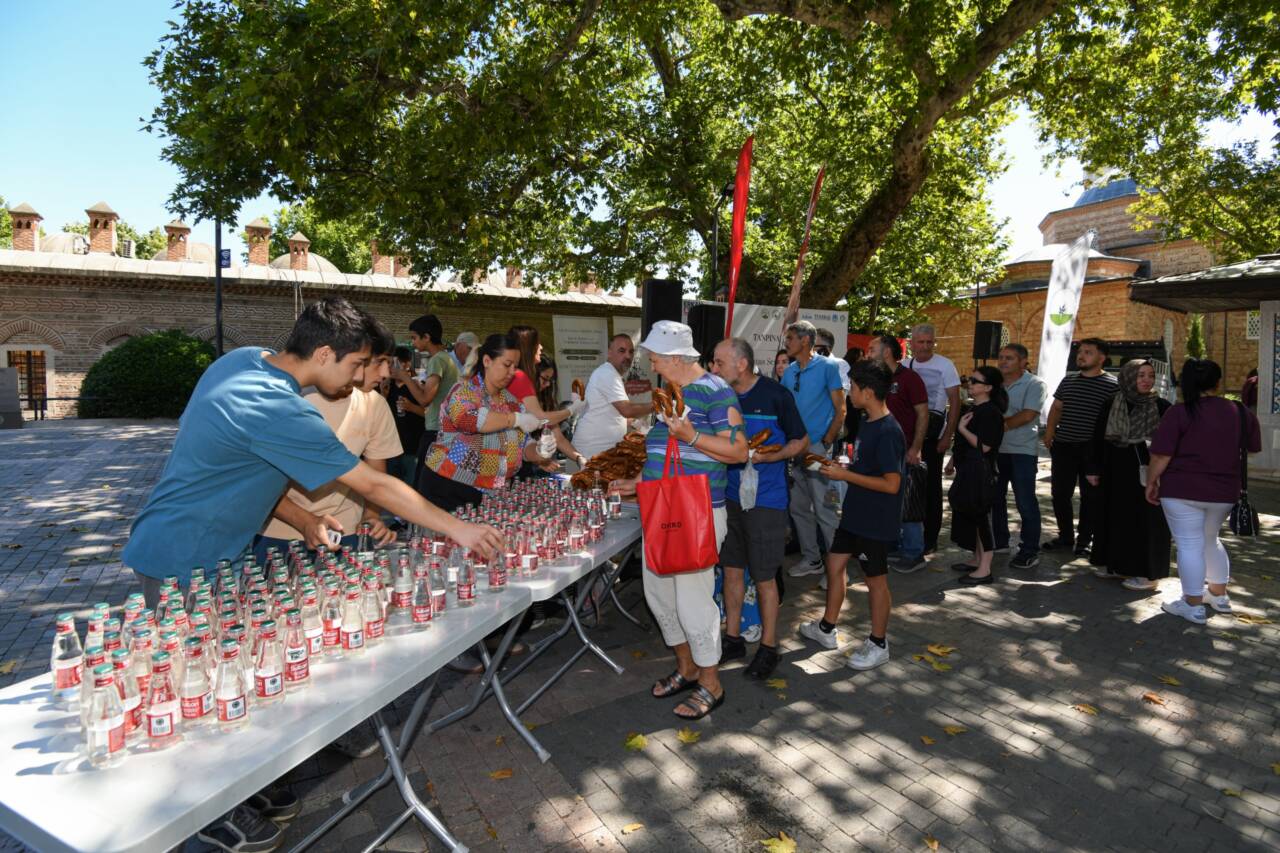 Bursa’da Tanpınar ruhu yeniden canlandı 18 Bursa’da Tanpınar Ruhu Yeniden Canlandı