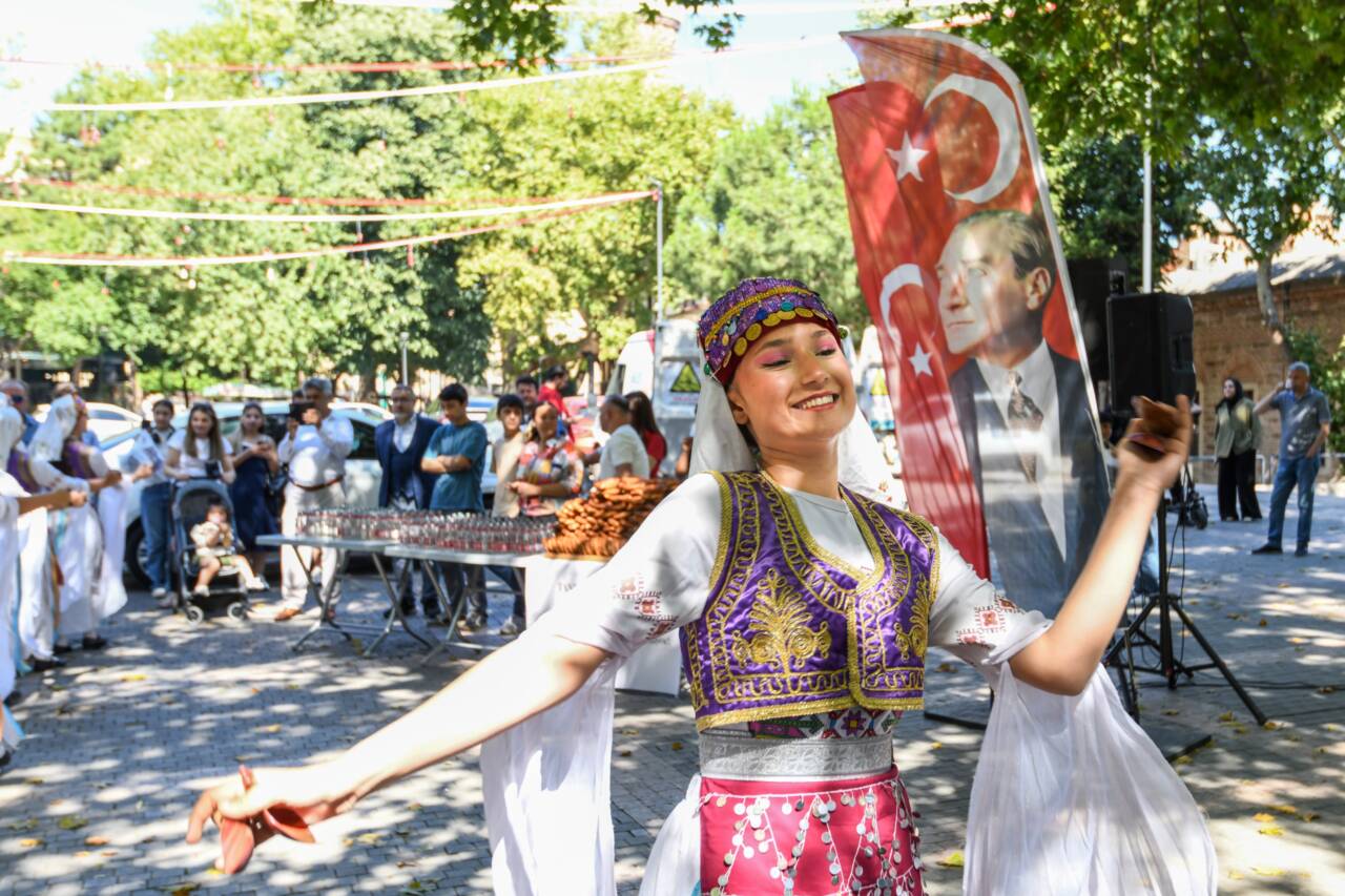 Bursa’da Tanpınar ruhu yeniden canlandı 4 Bursa’da Tanpınar Ruhu Yeniden Canlandı