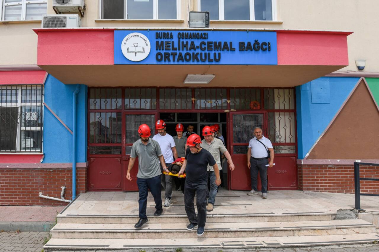 Bursa'da gerçeğini aratmayan tatbikat! 5 Bursa'da gerçeğini aratmayan tatbikat!