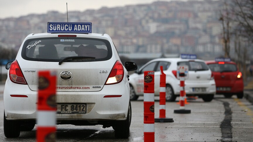 Kamu Denetçiliği Kurumu (KDK), halk arasında "güneşe çıkamama hastalığı" olarak