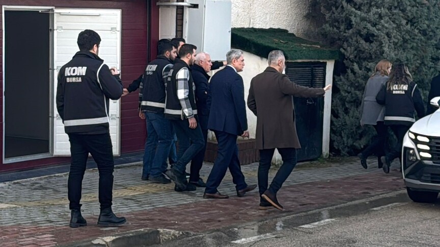 Bursa'da, "suç işlemek amacıyla örgüt kurma, yönetme ve suç işlemek