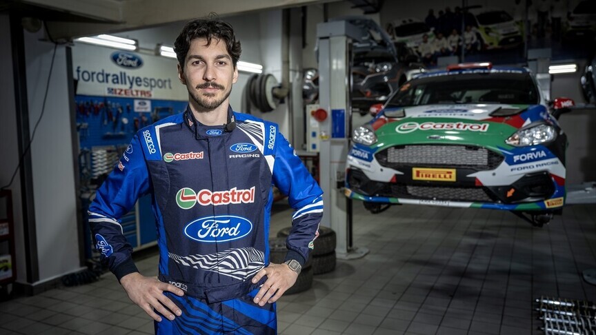 Milli rallici Ali Türkkan ile co-pilotu Oytun Albayrak, Yunanistan'da düzenlenen