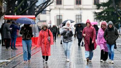 Meteoroloji Genel Müdürlüğü, 7 ilde yerel kuvvetli sağanak beklendiğini bildirdi.