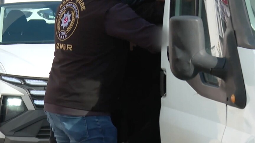 İzmir'in Seferihisar Belediyesine yönelik rüşvet soruşturmasında 1 şüpheli daha gözaltına