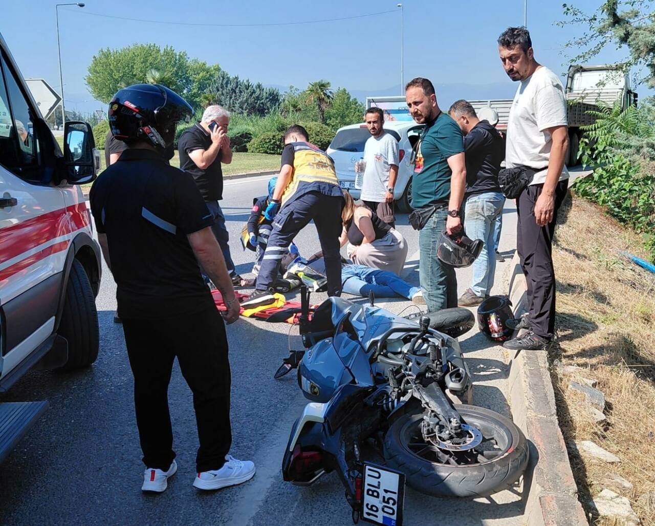 tir ile carpisan motosikletin surucusu agir yaralandi 06b1ee0533ee