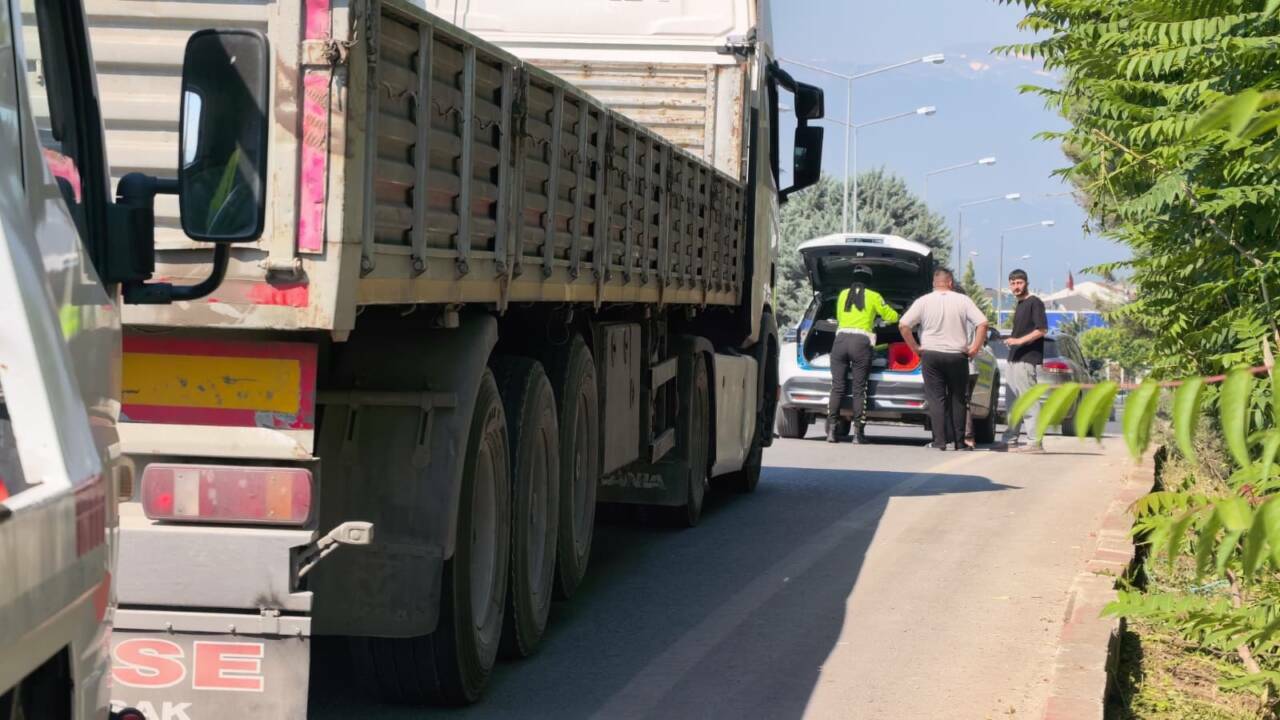 tir ile carpisan motosikletin surucusu agir yaralandi 86949f538029
