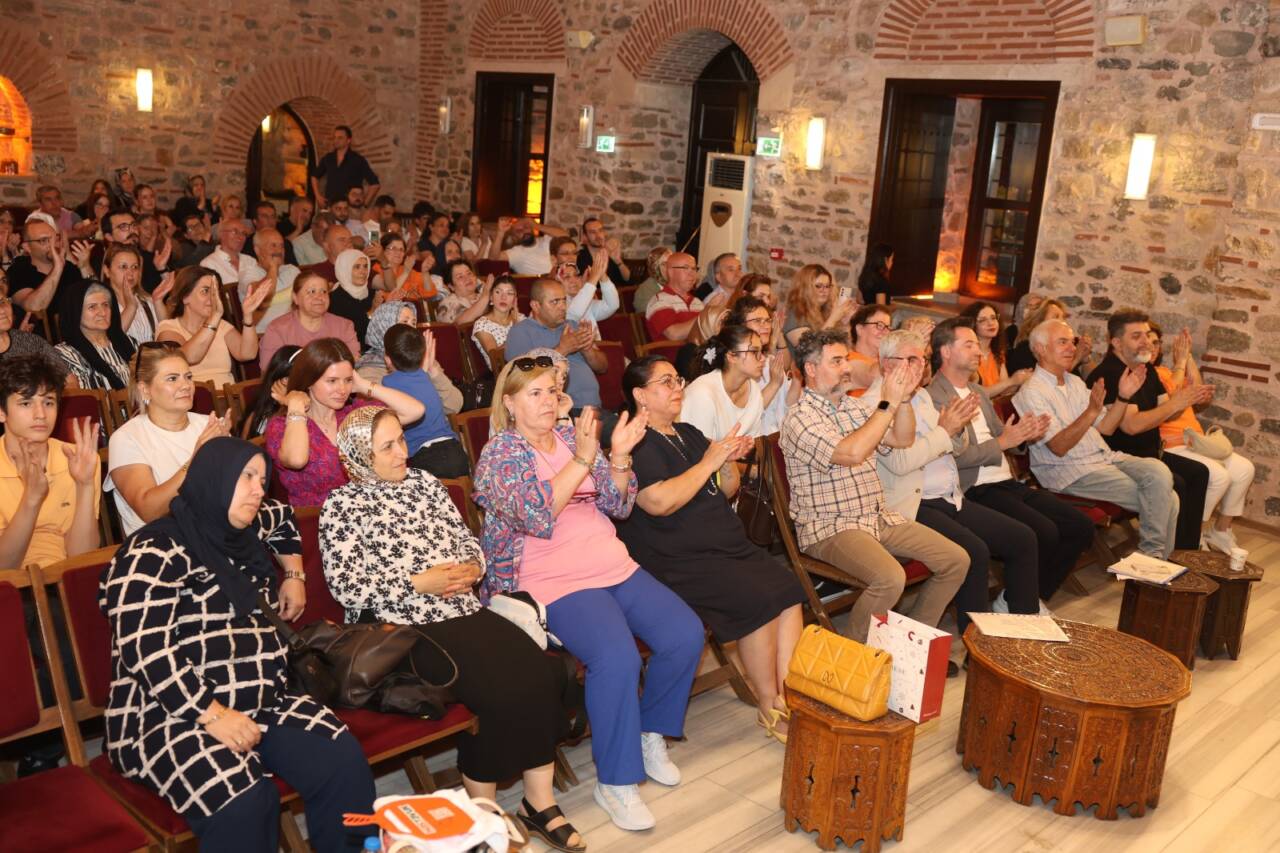 Bursa'da türküler gönüllere işlendi 4 Osmangazi’de Türküler Gönüllere İşlendi (Görüntülü)