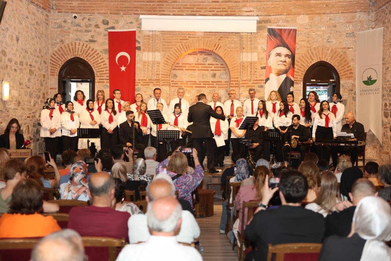 Bursa'da türküler gönüllere işlendi 1 Osmangazi’de Türküler Gönüllere İşlendi (Görüntülü)