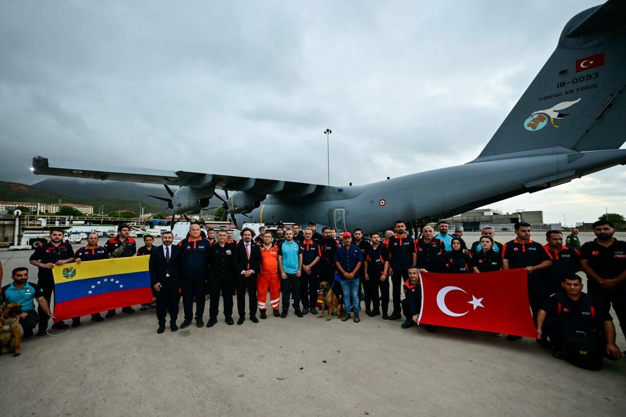 turkiyeden yardim eli kurtarma ekipleri venezuelada 1d8317cf92d4