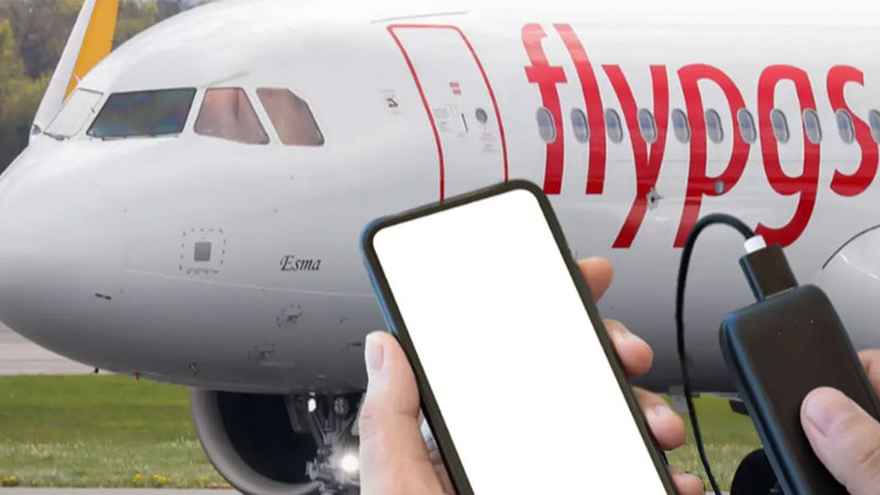 Ankara-İzmir seferini yapan Pegasus Havayolları'na ait uçakta taşınabilir şarj aletinden