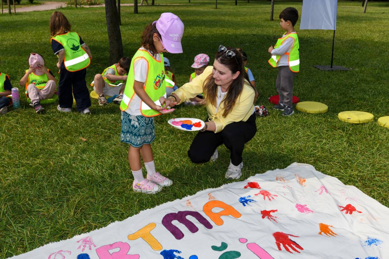Osmangazi’de minikler 'Yaza Merhaba Etkinliği'nde buluştu 3 Osmangazi’de minikler yaza merhaba etkinliğinde buluştu