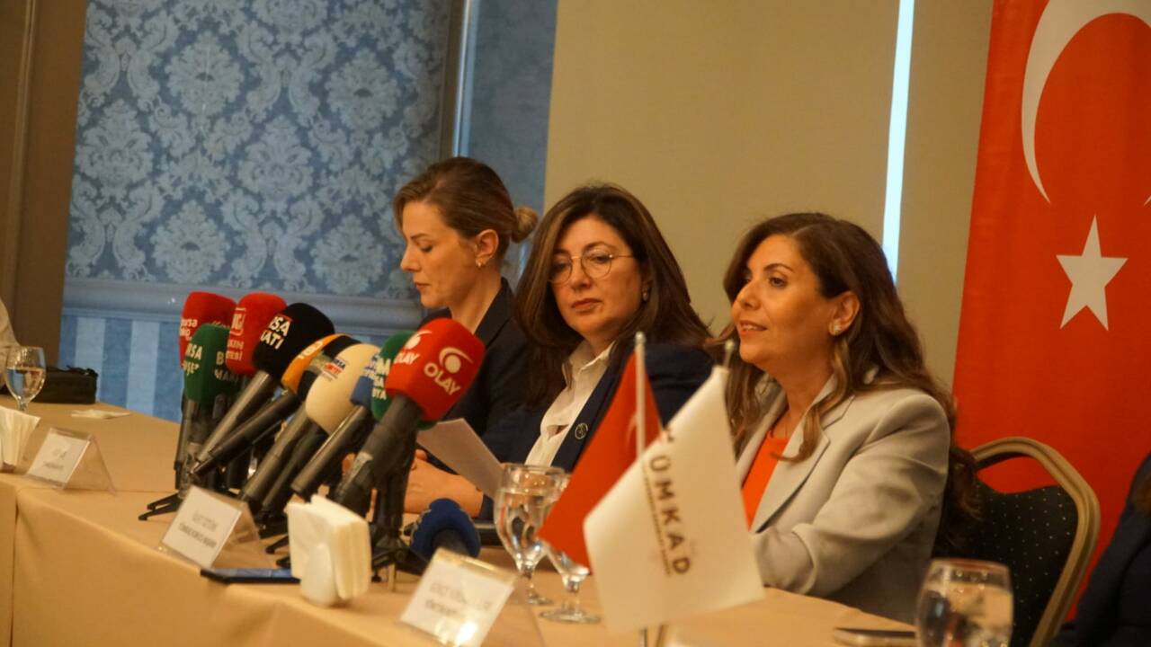 Bursa'da önemli zirve! Gelecek artık onların imzasıyla şekillenecek 4 whatsapp image 2026 06 10 at 110946