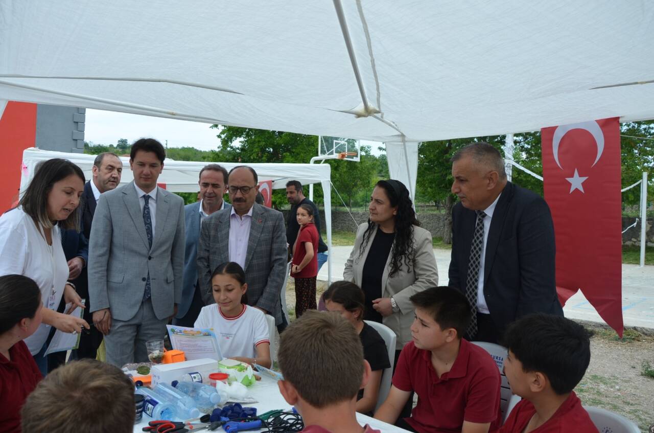 Bursa'da köy okulunda bilim buluşması! 27 whatsapp image 2026 06 22 at 102449 1