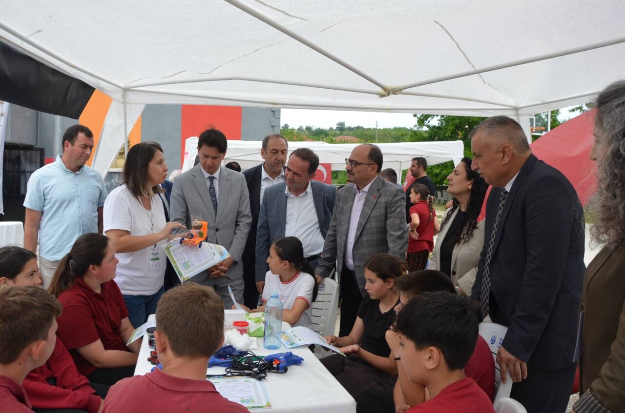 Bursa'da köy okulunda bilim buluşması! 30 whatsapp image 2026 06 22 at 102450 1