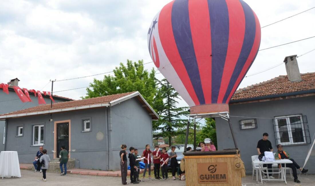 Bursa’da köy okulunda bilim buluşması! Bursa'da hayata geçirilen "Bilim Köyümde" projesi, Keles ilçesindeki öğrencilere yönelik