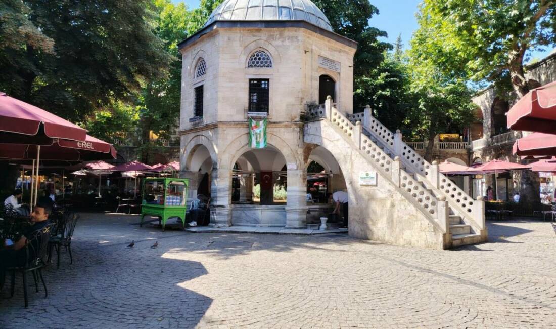 Bursa’nın kalbi Koza Han’da, Anıtlar Kurulu kararları doğrultusunda geçtiğimiz günlerde