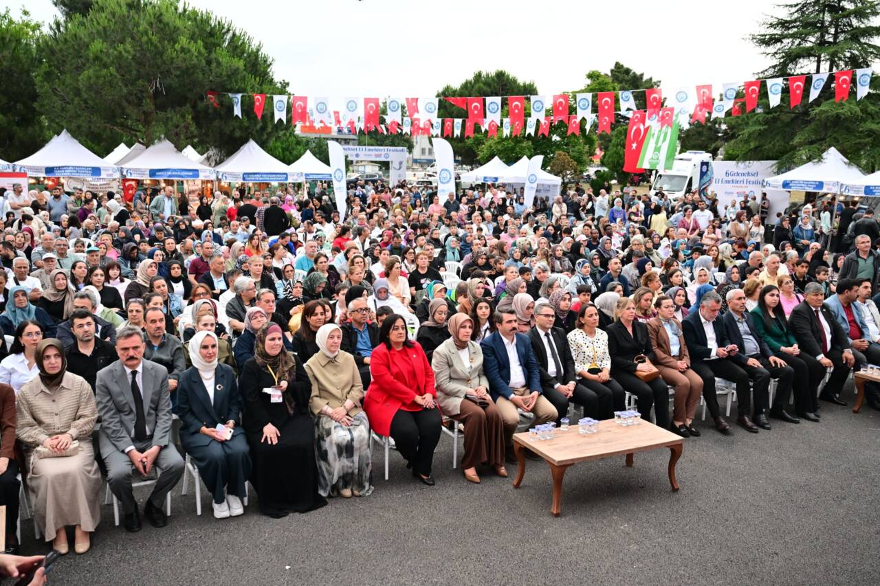 Bursa'da kadın emeği festivalle taçlandı 5 Kadın emeği Bursa'da festivalle taçlandı