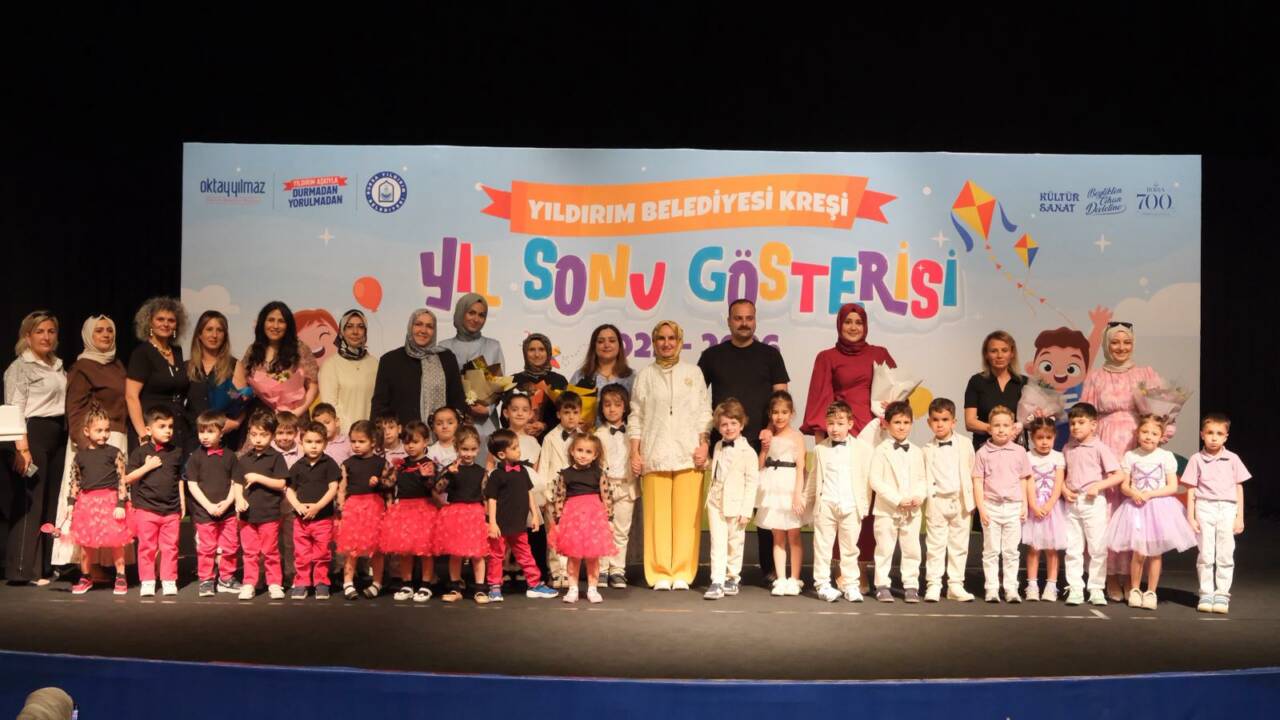 Bursa Yıldırım’da miniklerin mezuniyet coşkusu 15 Yıldırım’da miniklerin mezuniyet coşkusu