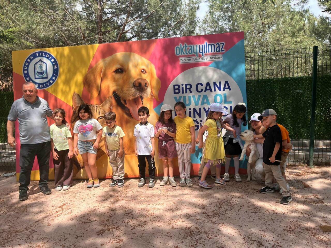 Bursa'da minik yüreklerden anlamlı ziyaret 4 Bursa'da minik yüreklerden anlamlı ziyaret