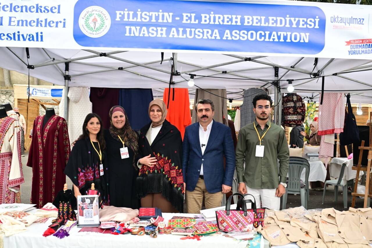 Bursa'da kadın emeği festivalle taçlandı 19 Kadın emeği Bursa'da festivalle taçlandı