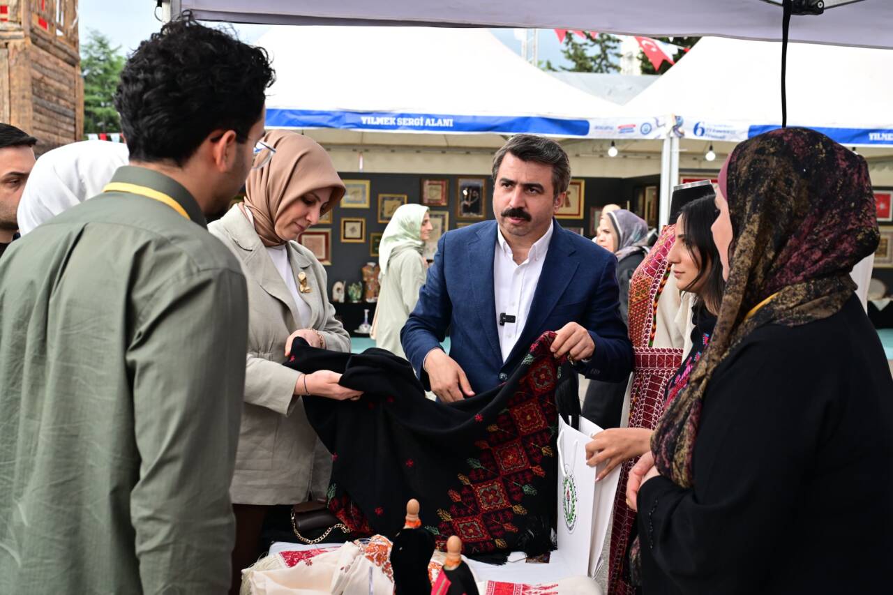 Bursa'da kadın emeği festivalle taçlandı 3 Kadın emeği Bursa'da festivalle taçlandı