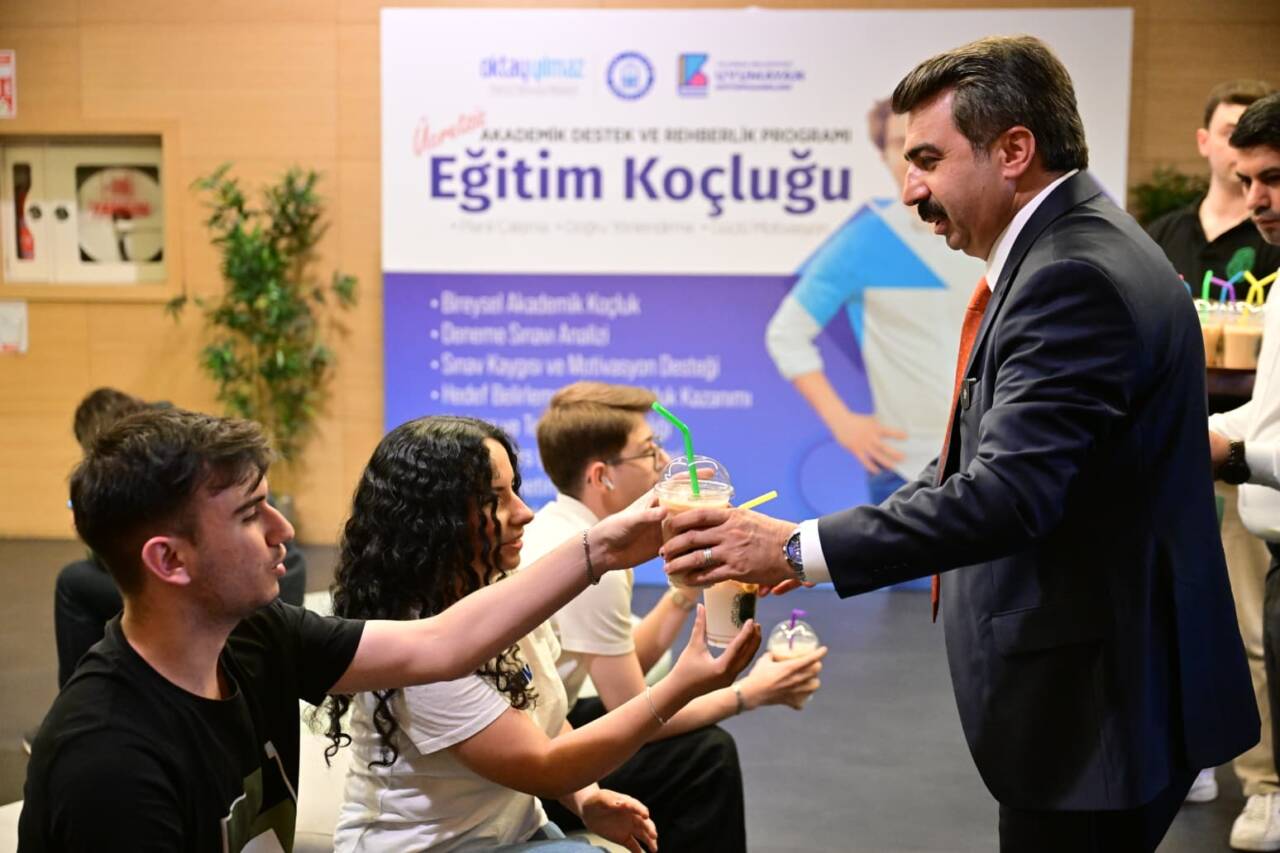 [BASIN BÜLTENİ-FOTOĞRAFLI] BAŞKAN OKTAY YILMAZ’DAN LGS VE YKS ADAYLARINA MORAL