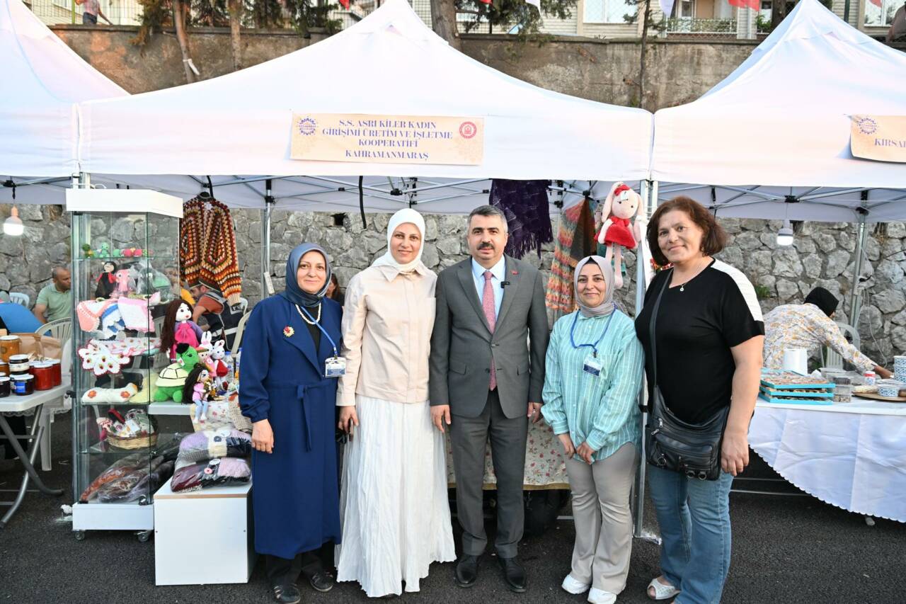 Bursa'da yüzlerce el emeği görücüye çıkıyor! 2 Bursa'da yüzlerce el emeği görücüye çıkıyor!