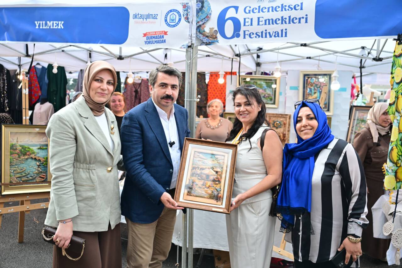 Bursa'da kadın emeği festivalle taçlandı 4 Kadın emeği Bursa'da festivalle taçlandı