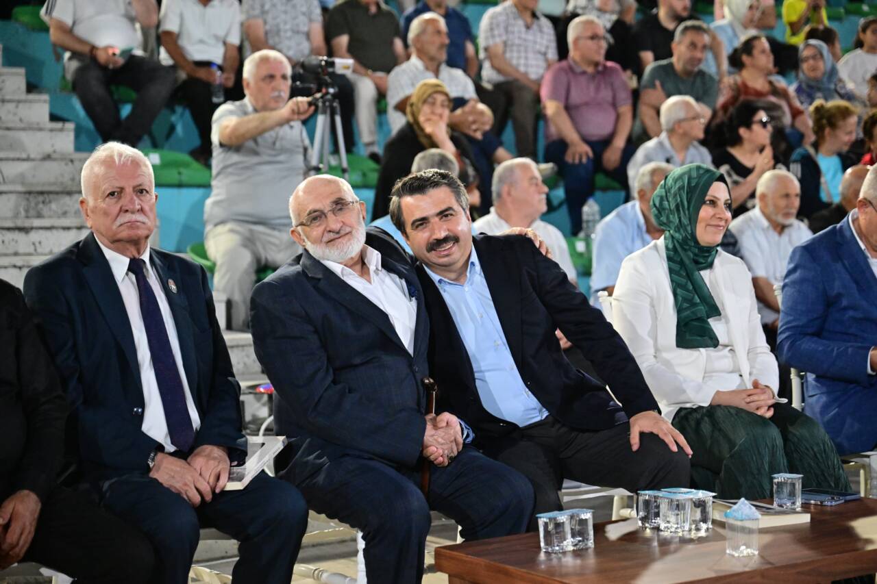 Yıldırım’dan Aşık Hüseyin Sümmanioğlu’na vefa
