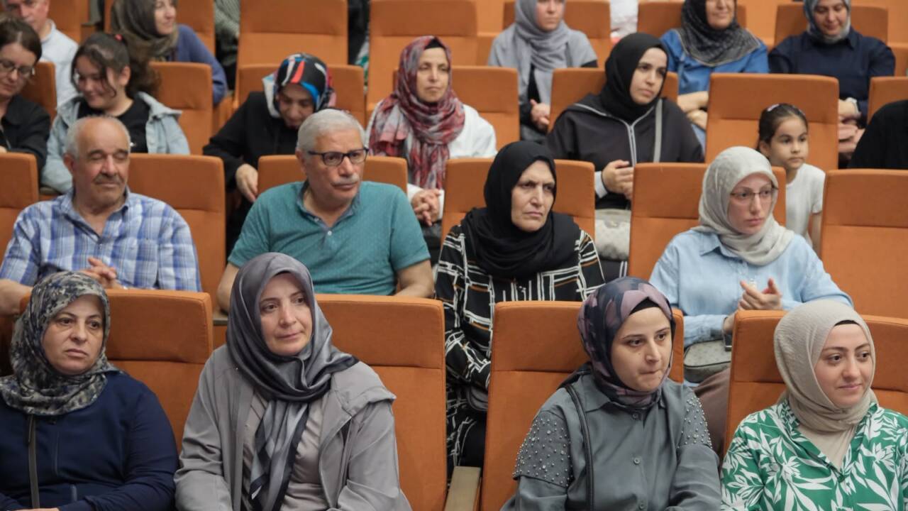 Bursa’da ailelere rehberlik eğitimi 3 YILDIRIM BELEDİYESİ’NDEN AİLELERE REHBERLİK EĞİTİMİ