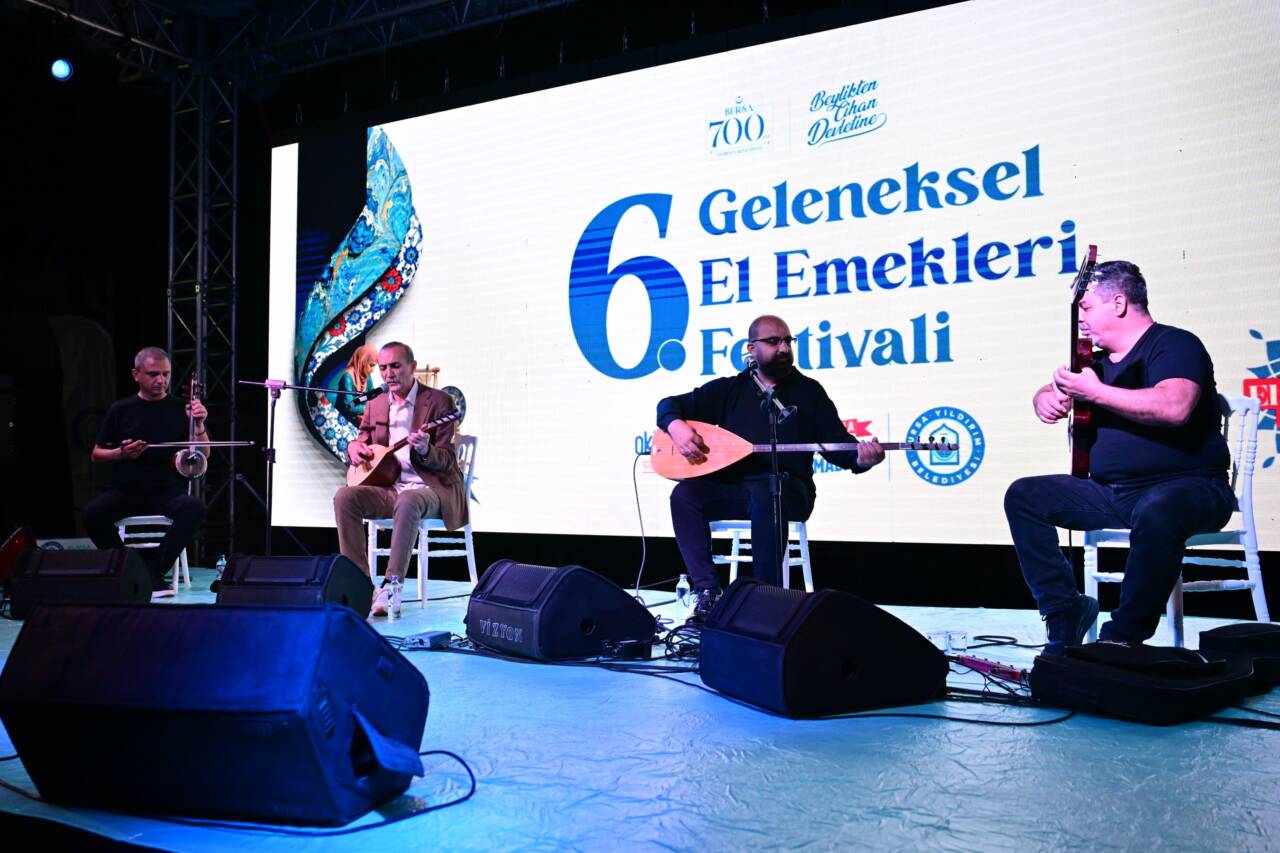 Bursa'da kadın emeği festivalle taçlandı 20 Kadın emeği Bursa'da festivalle taçlandı