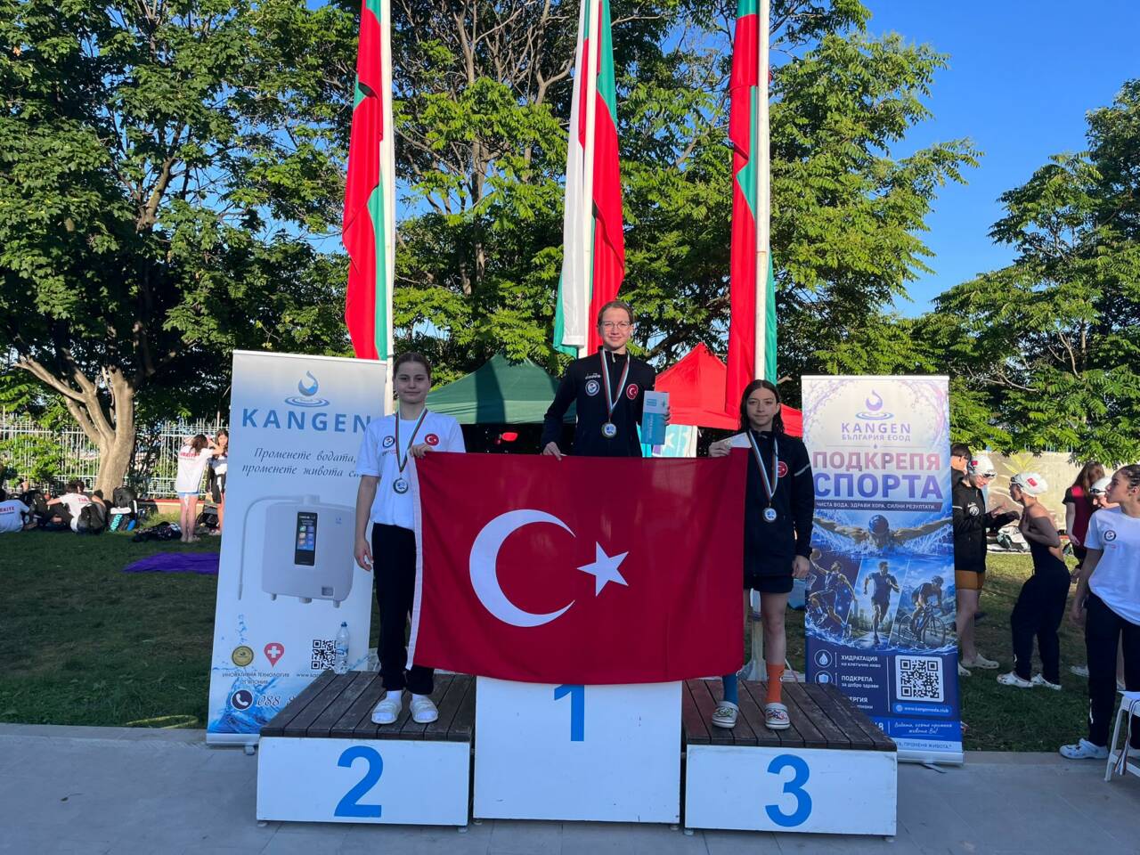 Bursa Yıldırımlı genç yüzücüler Türkiye'nin gururu oldu 6 Bursa Yıldırımlı genç yüzücüler Türkiye'nin gururu oldu
