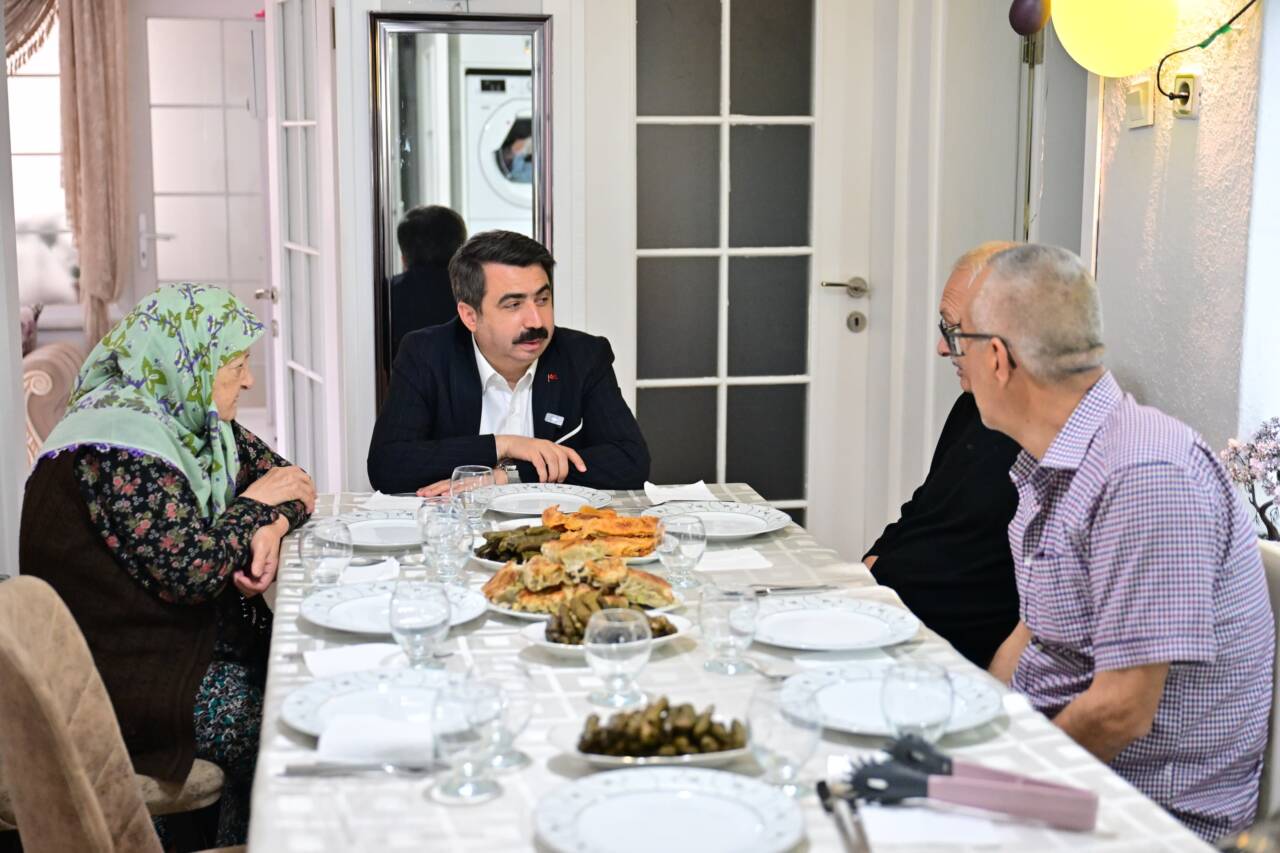 Fwd: [ BASIN BÜLTENİ- FOTOĞRAFLI ] YILDIRIM'DA GÖNÜL BELEDİYECİLİĞİ
