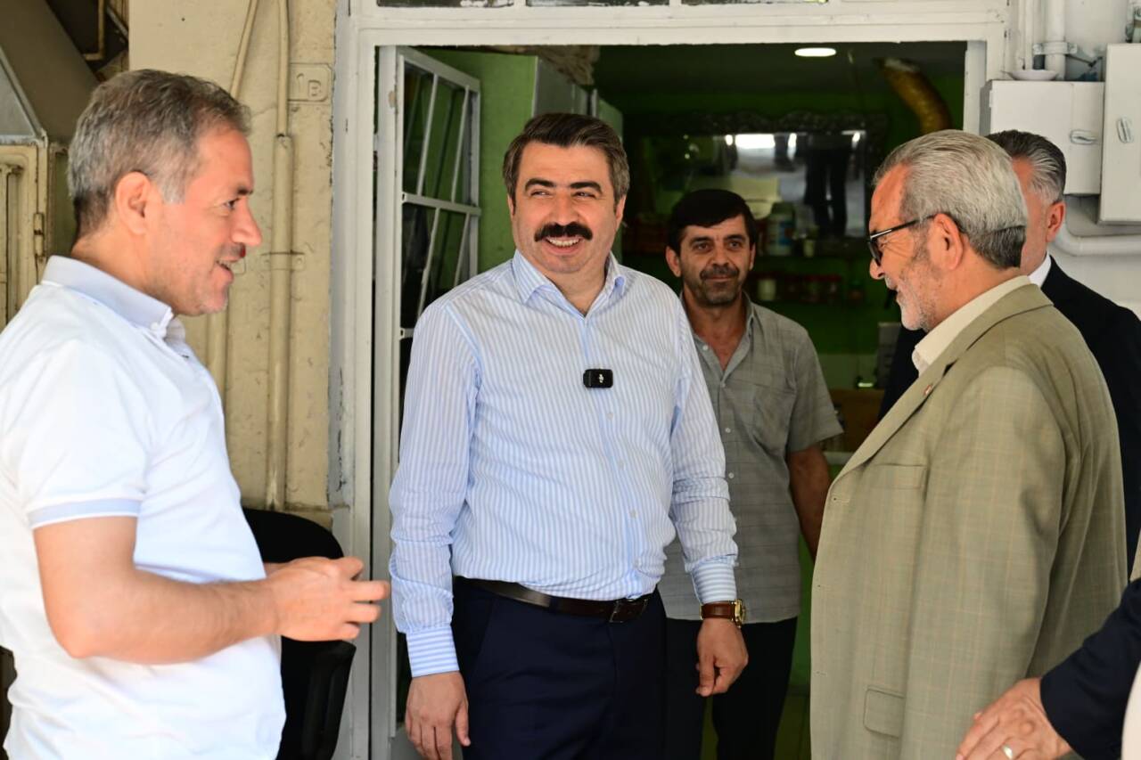 BAŞKAN OKTAY YILMAZ, ANADOLU MAHALLESİ'NDE ESNAFLA BULUŞTU