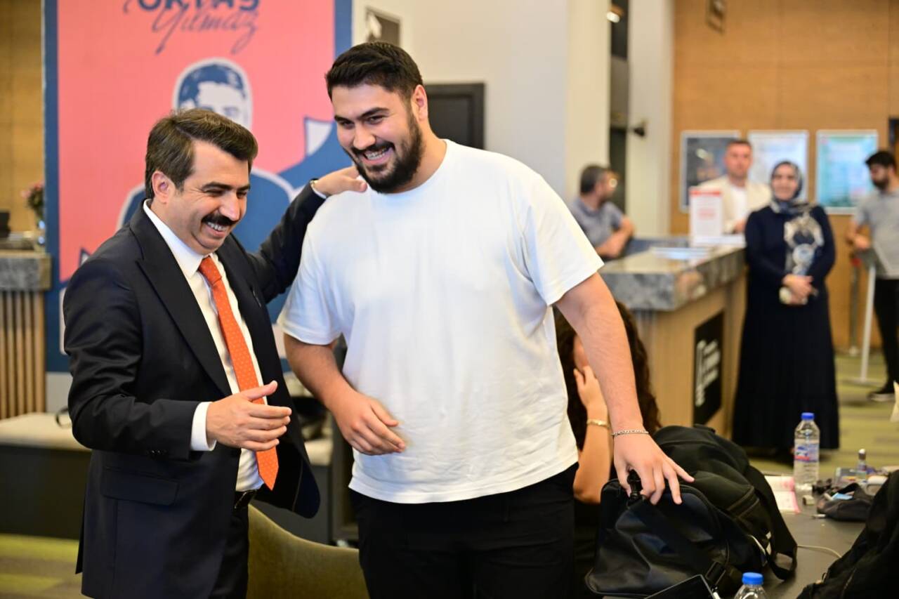 [BASIN BÜLTENİ-FOTOĞRAFLI] BAŞKAN OKTAY YILMAZ’DAN LGS VE YKS ADAYLARINA MORAL