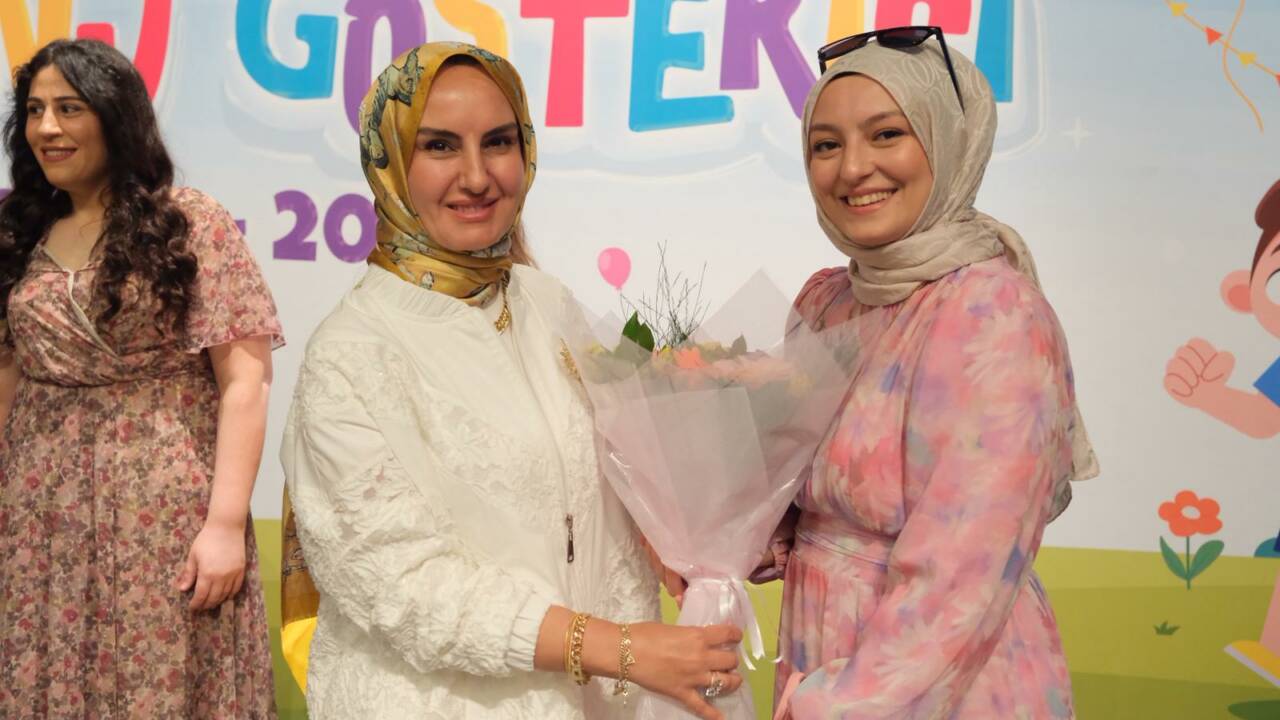 Bursa Yıldırım’da miniklerin mezuniyet coşkusu 7 Yıldırım’da miniklerin mezuniyet coşkusu