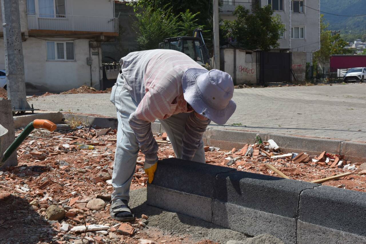 Bursa'da yollar yenileniyor! 6 Bursa'da yollar yenileniyor