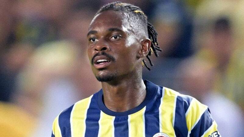 Bursaspor Kulübü Başkanı Enes Çelik, bir yabancı oyuncu transferi daha