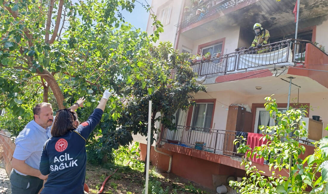 Bursa’da apartmanda korkutan yangın Bursa'nın Yenişehir ilçesinde bir apartman dairesinde çıkan yangın itfaiye ekiplerince