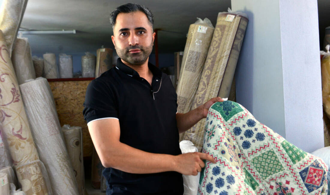 Adana’da, halı yıkamacı Mehmet Emin Evşin, müşterisinden yıkamak için aldığı