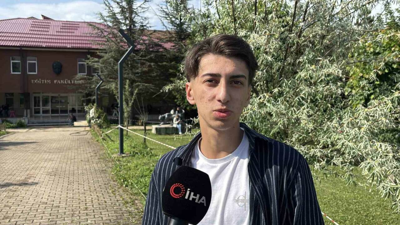 YKS’ye giren öğrenciden Milli Takım'a tepki:'Bütün moralimizi bozdular' 1 yksye giren ogrenciden milli takima tepki butun moralimizi bozdular a6b110446b8e