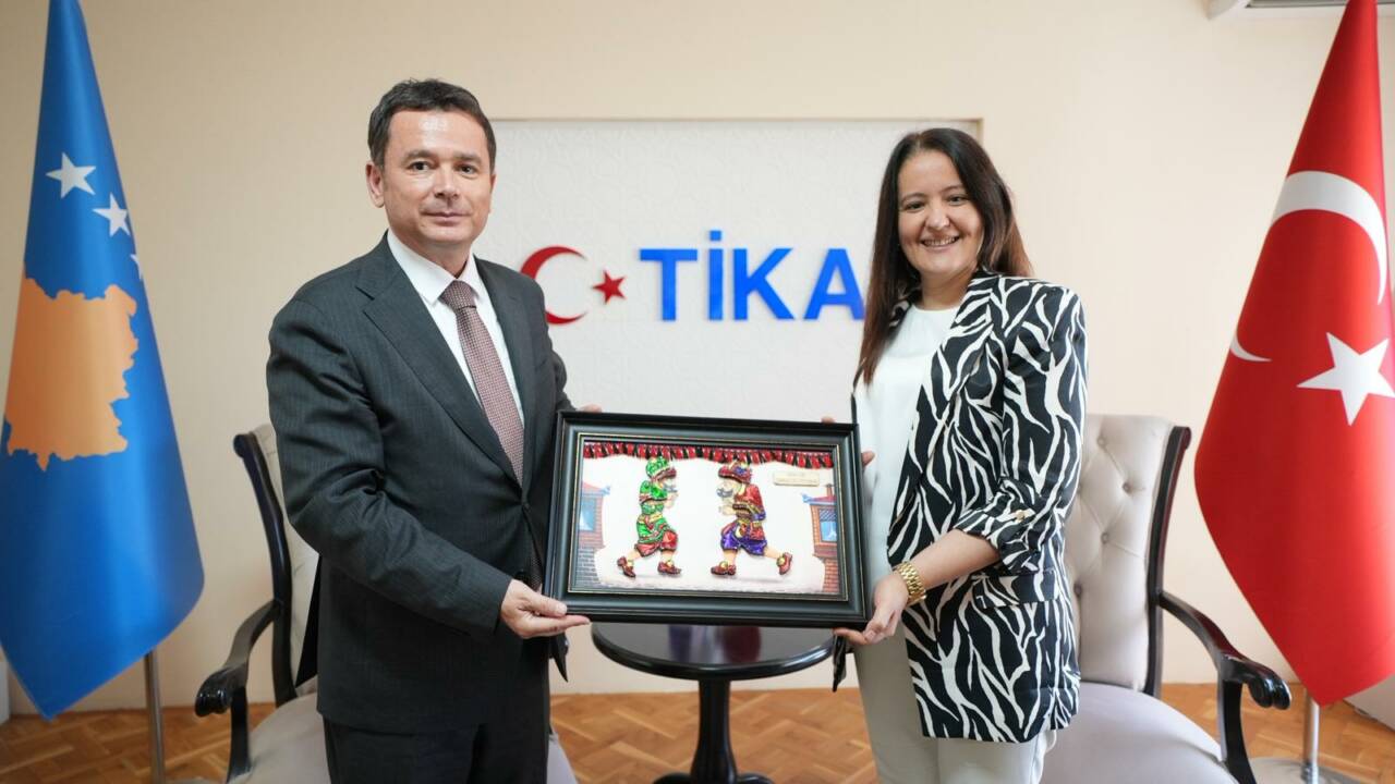 Başkan Aydın'dan Kosova’da önemli temaslar 6 Başkan Aydın Kosova’da Önemli Temaslarda Bulundu