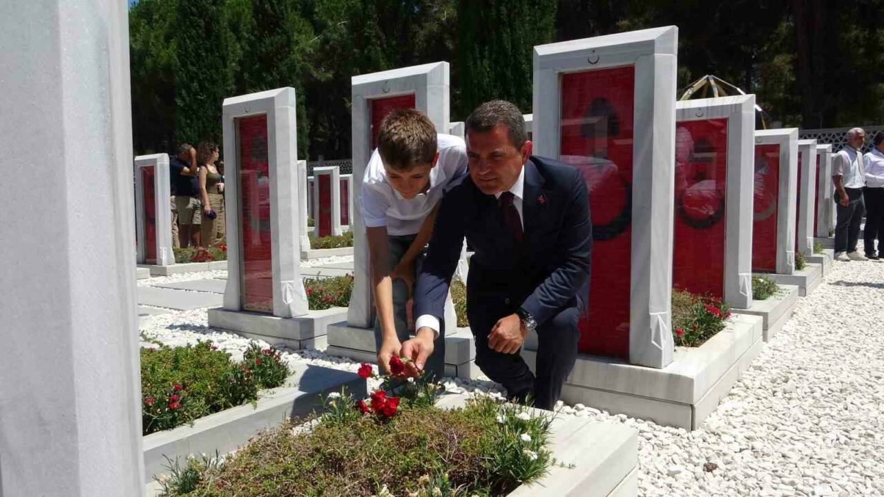 15 Temmuz şehitleri Şehitler Abidesi’nde anıldı 5 15 temmuz sehitleri sehitler abidesinde anildi 3a10d9943ce0