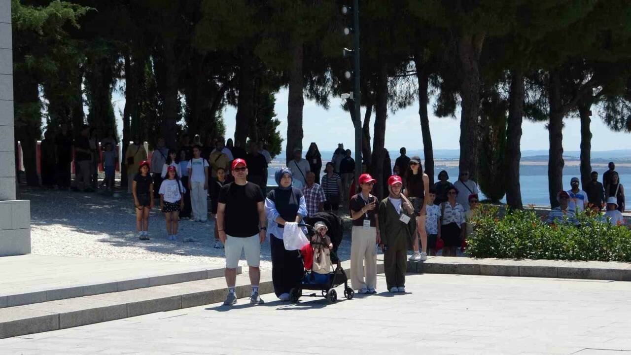 15 Temmuz şehitleri Şehitler Abidesi’nde anıldı 2 15 temmuz sehitleri sehitler abidesinde anildi ddf974572f79
