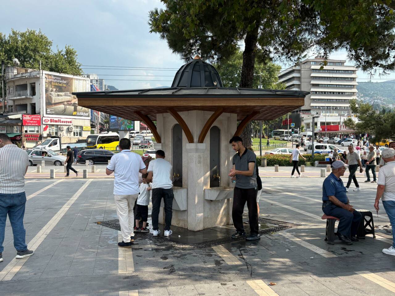 Bursalılar resmen kavruldu: Termometreler bakın kaç dereceyi gösterdi? 2 15169885 1c9c 475e 8f26 a7d10db31286