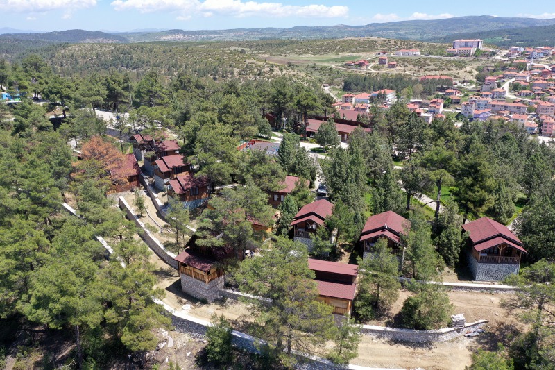 Bursa’nın Ekolojik Turizm Tesisleri’ne yeni donatı Bursa'nın Harmancık Belediyesine ait Ekolojik Turizm Tesisleri'nde yeni sosyal donatılar