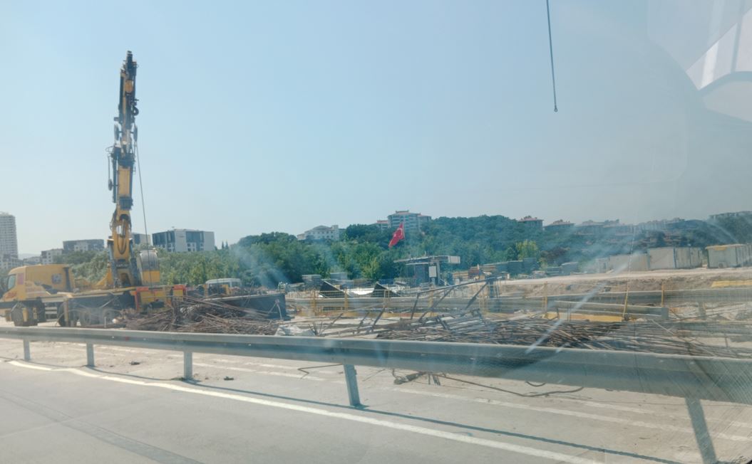 Mudanya Yolu bu yaz sıkışık: Köprüler bitiyor, kazılar sürüyor, sıra yola geldi! 8 2 yazi icin hizli tren baglanti yollari ve gecit koprusu3813887wkgd
