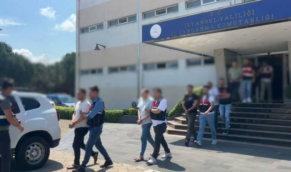 26 ilde göçmen kaçakçılığı operasyonu 26 ilde göçmen kaçakçılığıyla mücadele kapsamında düzenlenen operasyonlarda 57 kişi